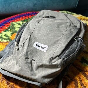 G4 free gray lightweight nylon backpack